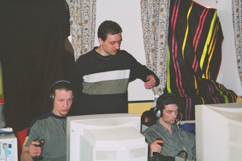 1_im004